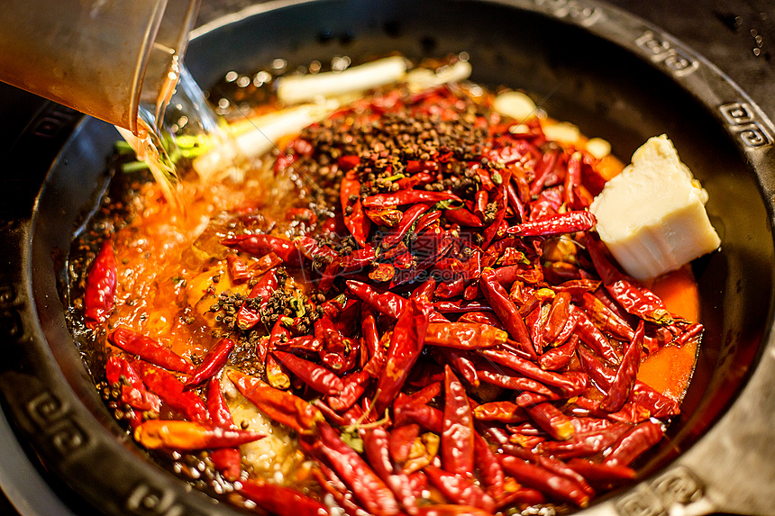 Sichuan_Hot_Pot_or_Chengdu_Hot_Pot.jpg