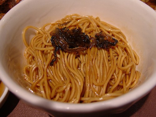 File:Scallion Oil Noodles.jpg