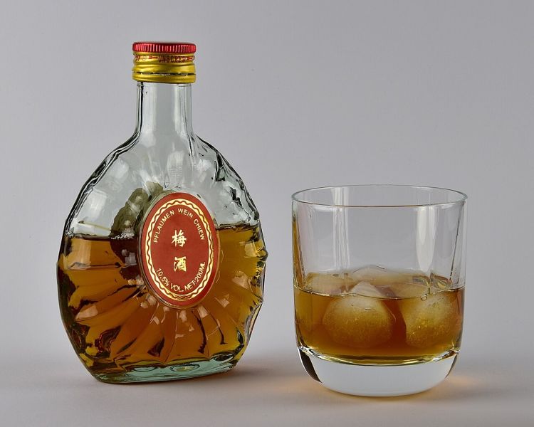 File:Chinese Plum Wine.jpg